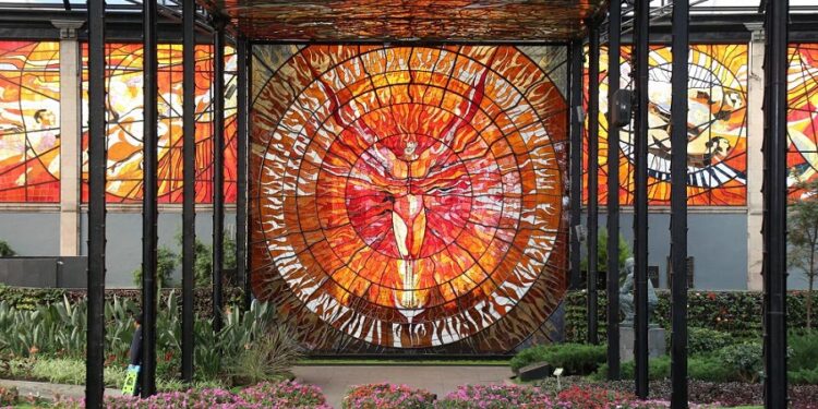 Cosmovitral Jardín Botánico, luces y dualidades que te asombrarán