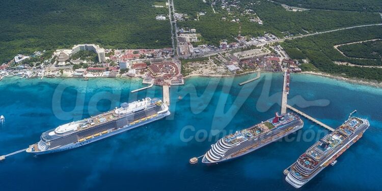 Cozumel logra por vez primera “casa llena” durante la pandemia con el arribo simultáneo de cuatro cruceros