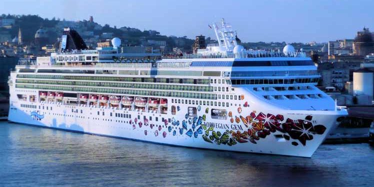 Crucero Norwegian Gem reabre turismo en Puerto Rico