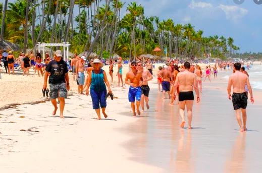 David Collado valora como exitoso el cambio de alerta de EEUU para viajar a RD