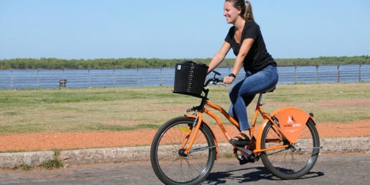 Día Mundial Sin Automóvil: las mejores ciudades para recorrer en bicicleta o caminando