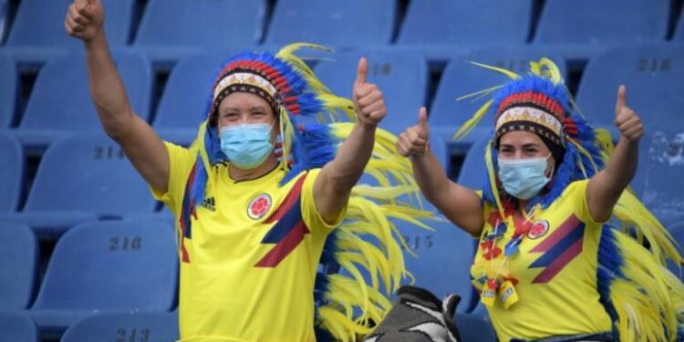 Diario HOY | Hinchas deben estar vacunados para juegos de Colombia ante Brasil y Ecuador