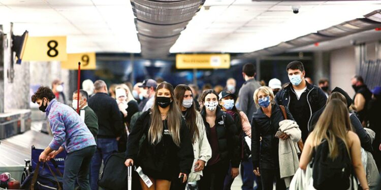 EU relaja restricción; se abre a vacunados