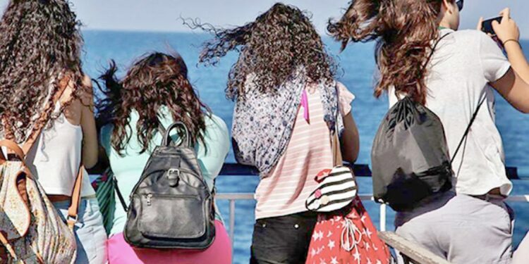 El dilema de las agencias: cómo cubrir servicios contratados hace dos años