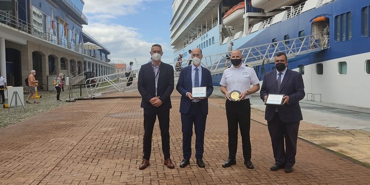 El turismo de cruceros regresa a Vigo con el Marella Explorer, con más de 600 pasajeros a bordo