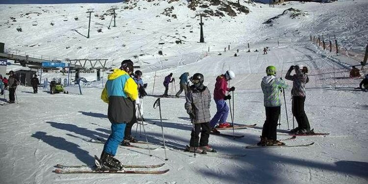 El viaje de egresados toma color