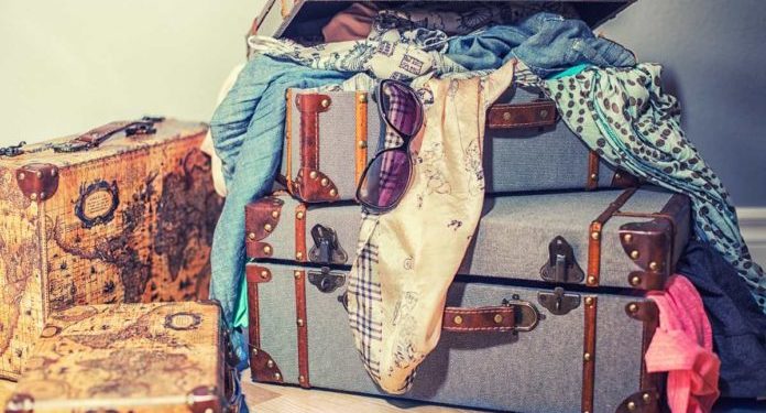 ¡Adiós a las maletas pesadas! Viaja ligero a la playa con estos tips