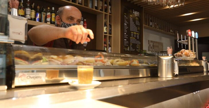 Gobierno y agentes sociales inician este jueves las negociaciones para que los ERTE sigan en otoño