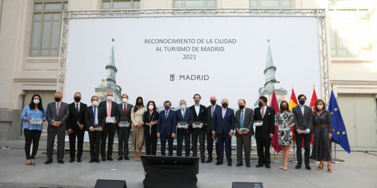 Homenaje del Ayuntamiento de Madrid al sector turístico - Revista de Arte