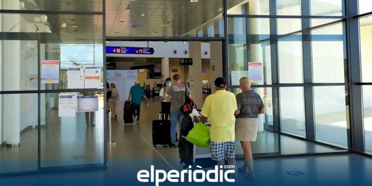 Hosbec exige al Consell que descarte la tasa turística y que no machaque al sector