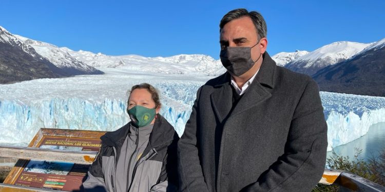 LA CAT, AUTORIDADES TURÍSTICAS DE SANTA CRUZ Y EL CALAFATE COINCIDEN EN IMPLEMENTAR EL PREVIAJE PARA EL TURISMO INTERNACIONAL