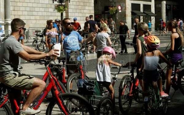 La afiliación en turismo subió un 4 % en agosto pero las agencias siguen perdiendo empleados