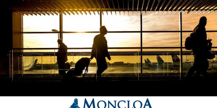 La demanda de viajes aéreos cae un 60% en julio