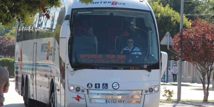 La nueva concesión de transporte aumenta los viajes entre Yecla y Jumilla