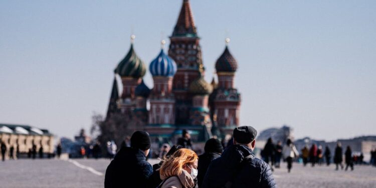 Lanzan viajes turísticos para vacunarse