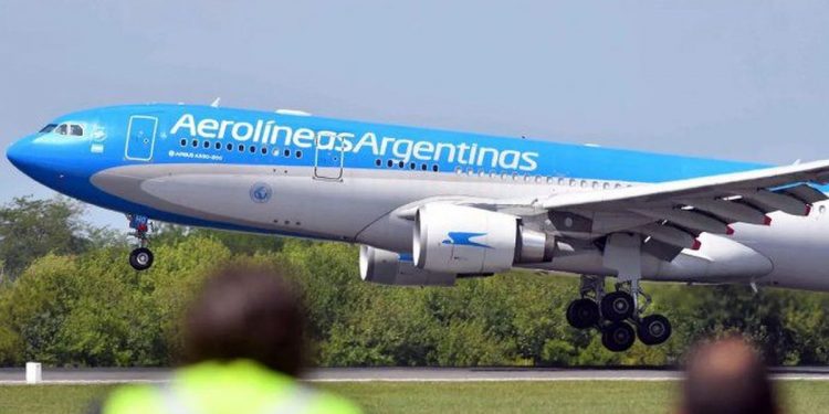 Los precios de Aerolíneas Argentinas bajaron entre un 20% y 25%