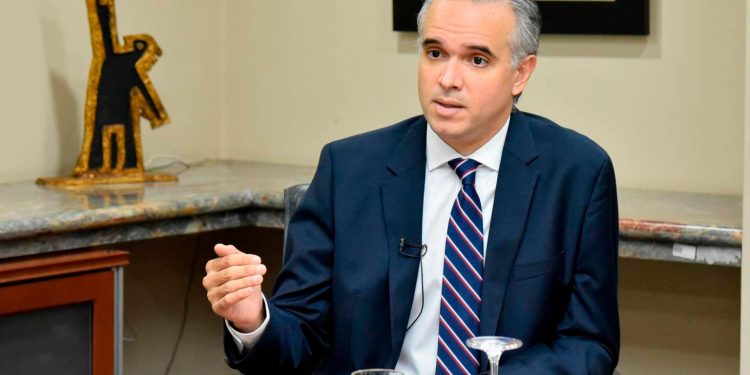 Ministro de Trabajo asegura falta un “importante trecho” para lograr niveles de empleos perdidos