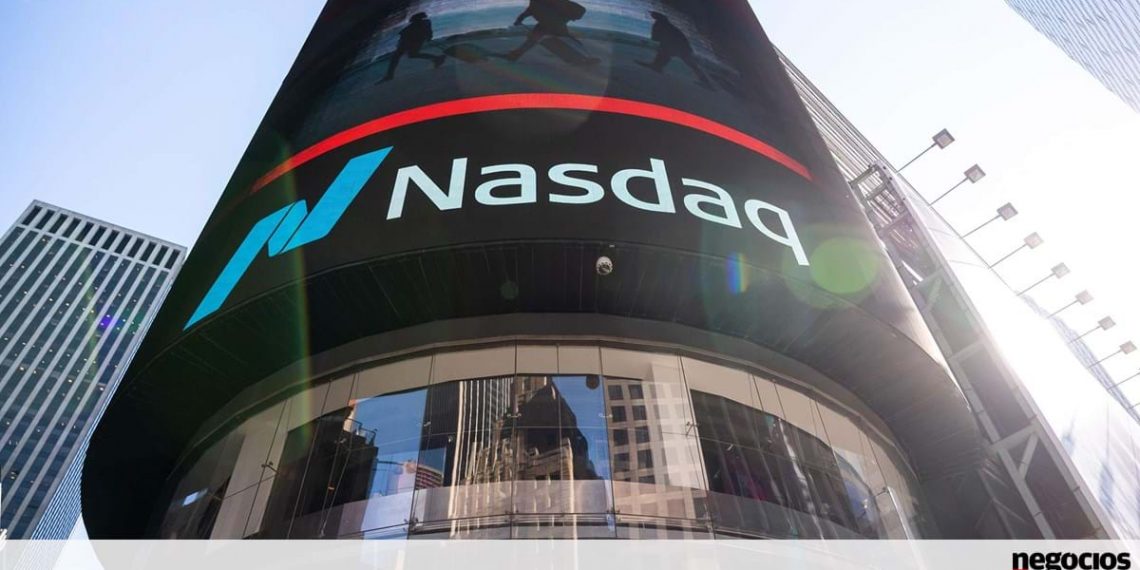 Nasdaq ignora la desilusión en el empleo y vuelve a los picos