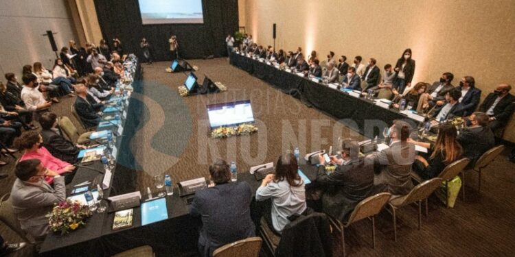 reunión turismo RN