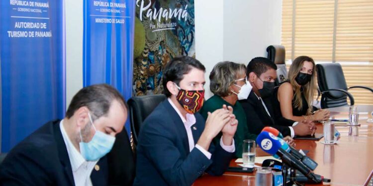 Panamá iniciará programa solidario de vacunación para turistas internacionales - Spanish Version
