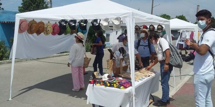 Realiza El Cuenqueño viajes cotidianos por el río Papaloapan.