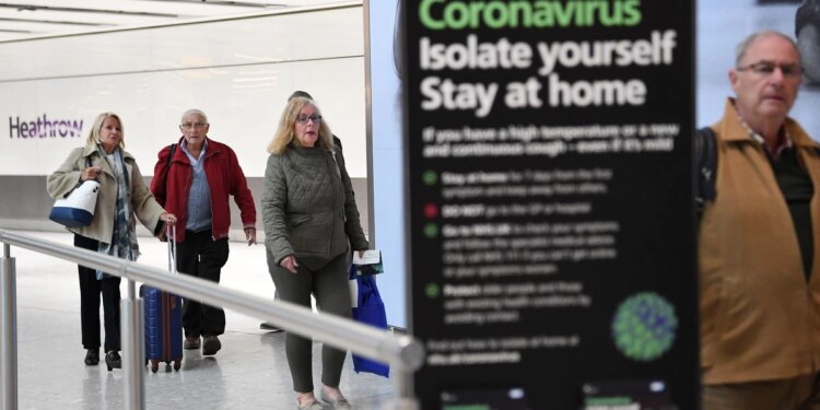 Reino Unido estudia modificar el sistema de viajes internacionales, pero Argentina seguiría limitada