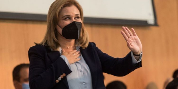 Retiran cargos a Maru Campos, previo a asumir el poder en Chihuahua