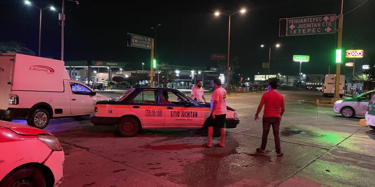 Se impactan en crucero de Juchitán