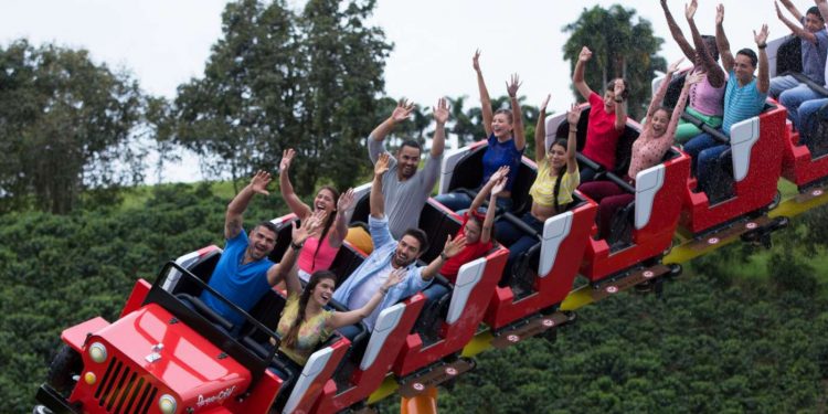 La montaña rusa de parque es una de las atracciones más populares del lugar. Foto: Cortesía del Parque del Café.