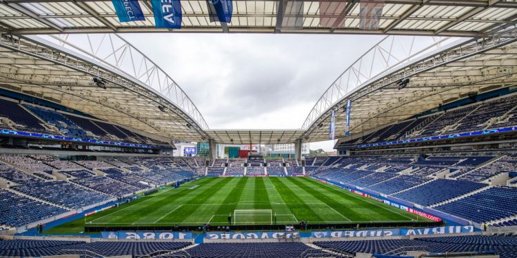 Estadio Do Dragao de Oporto antes de la final de la Champions League entre Manchester City y Chelsea.