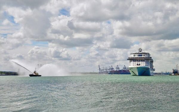 Última Terminal de Cruceros del Puerto de Southampton fue inaugurada por ministro marítimo británico