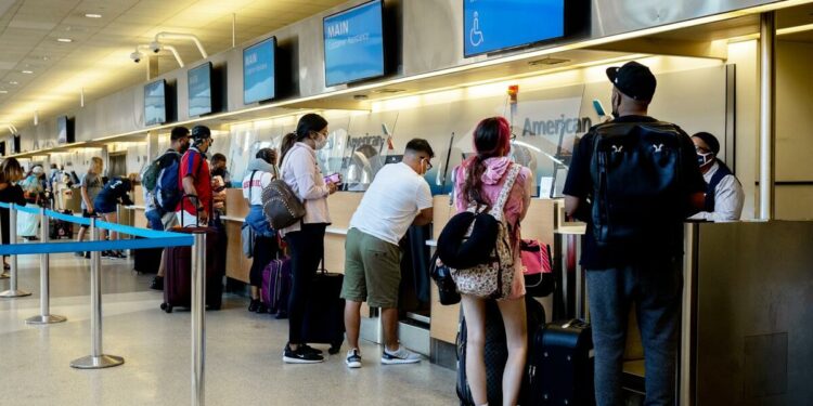 ¿Va a solicitar un reembolso a las aerolíneas o cruceros? Le damos algunos consejos