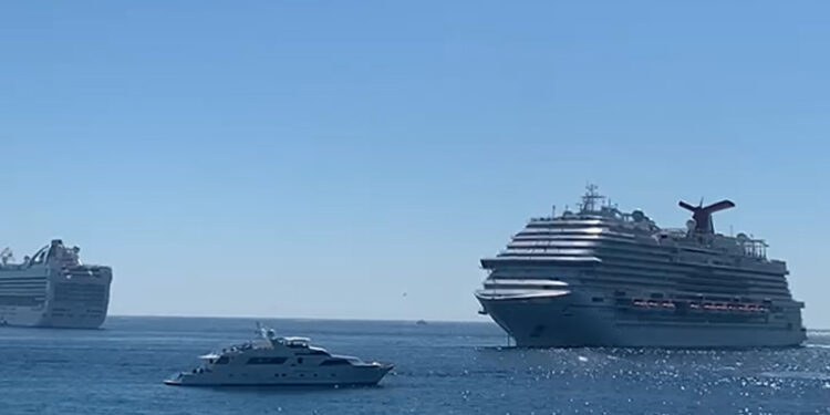 Recibe CSL cruceros Carnival Panorama y Grand Princess