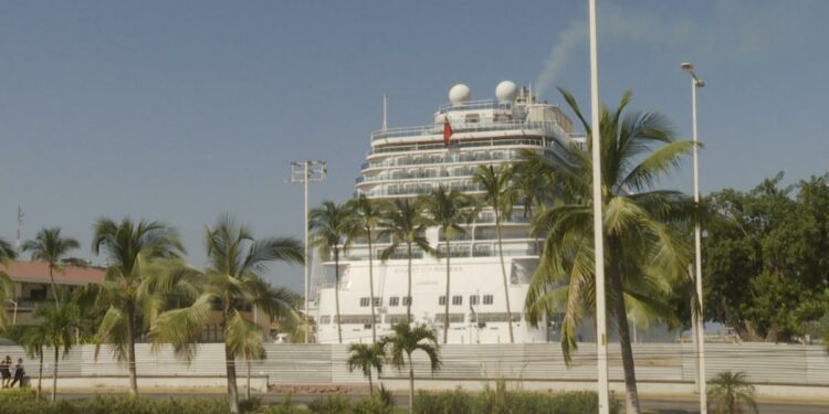 Arriba a Vallarta el crucero Majestic Princess