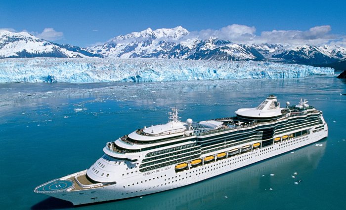Royal Caribbean está acostumbrada a romper récords. La compañía propietaria de los cruceros más grandes que se pueden ver en los mares no iba a quedarse rezagada en el aluvión de propuestas para dar la vuelta al mundo. Y propone el viaje alrededor del globo más largo que se pueda realizar.