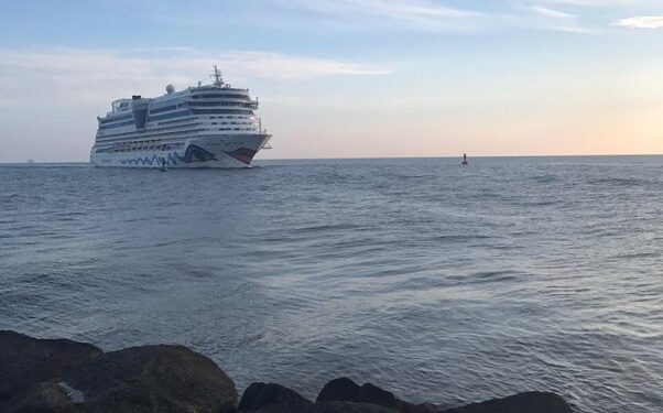 AIDAdiva está preparado para primeros invitados en viajes cortos desde Warnemünde
