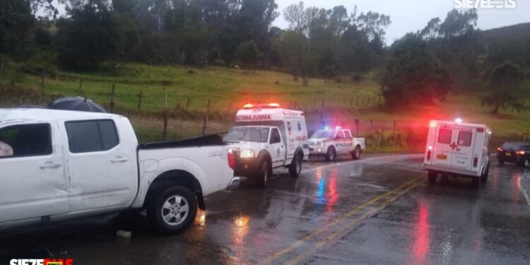 Accidente de un vehículo de la Gobernación de Boyacá en la vía El Crucero-Sogamoso – Boyacá 7 Días