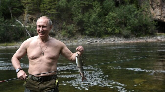 Agencias de viaje ofrecen pasar las vacaciones como Putin en Siberia