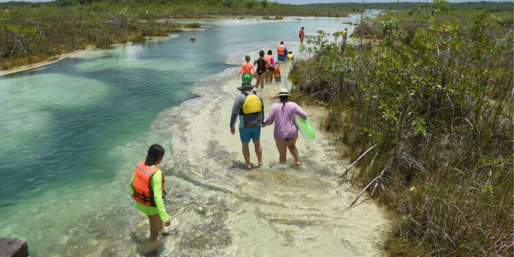 Se necesita, y con urgencia, una estrategia que garantice un turismo seguro