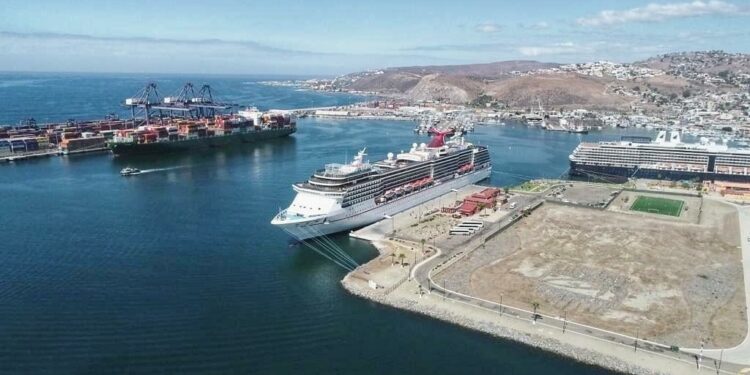 Arriba a Ensenada el primer crucero turístico tras la pandemia por COVID19