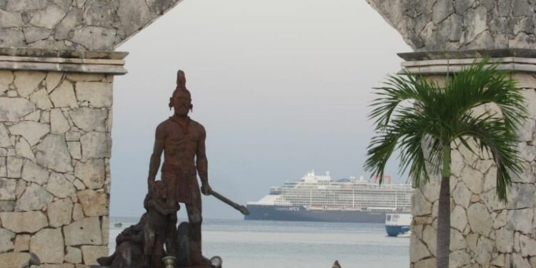 Arriban el crucero 'Scarlet Lady' de Virgin y tres barcos más a los puertos de Cozumel