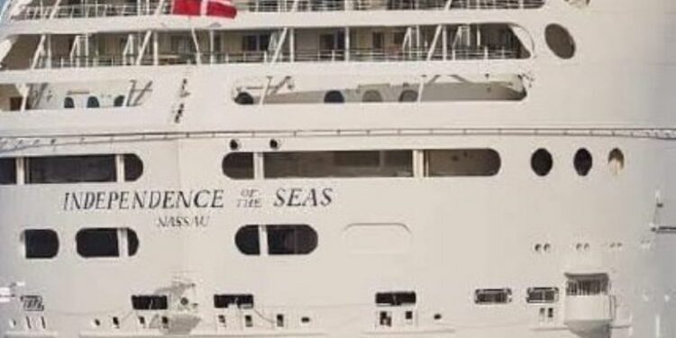 Arriban más de tres mil cruceristas a puertos de Cozumel