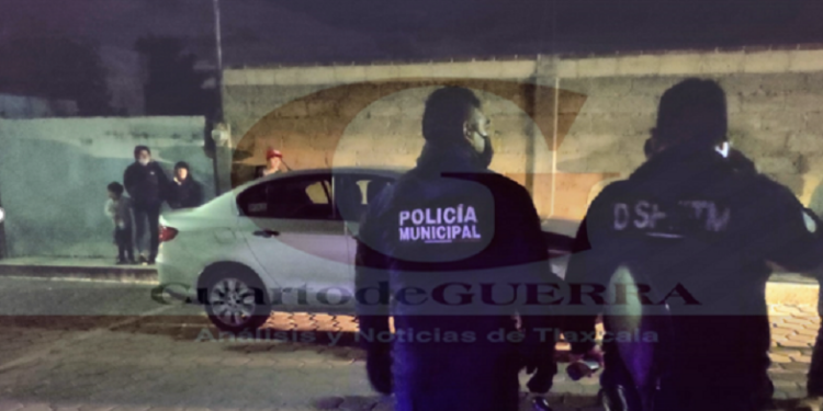 Asaltan a operador de plataforma de viajes y abandonan su vehículo en Nopalucan