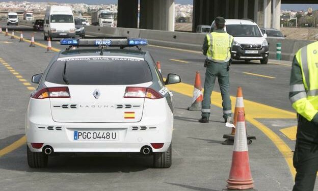 Así controlará la DGT las carreteras: 780 radares fijos, 545 móviles, helicópteros, drones...