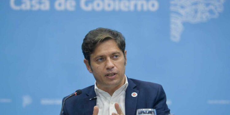 Axel Kicillof lanzó programa para que estudiantes tengan viaje de egresados gratis
