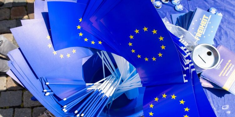 Bruselas abre la solicitud para 60.000 viajes gratuitos para jóvenes por Europa