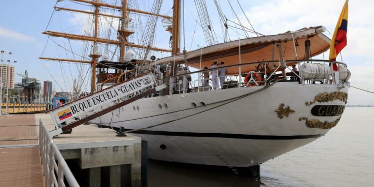 Buque Escuela Guayas llegó por primera vez a El Salvador | Ecuador | Noticias