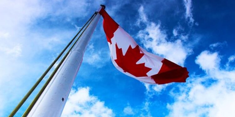 Canadá alerta a sus ciudadanos; les pide no viajar a 13 estados en México.