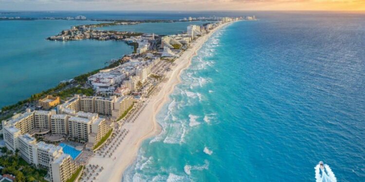 Canc&uacute;n, principal destino de playa en 2021