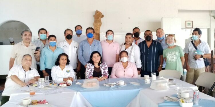 Coordinan esfuerzos Turismo Municipal y agentes de viaje